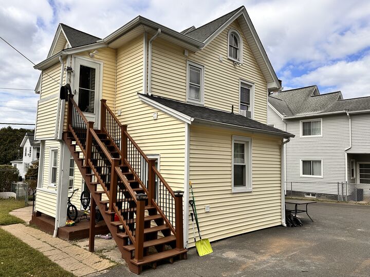 Property Photo: 20 Hodge Avenue CT 06401