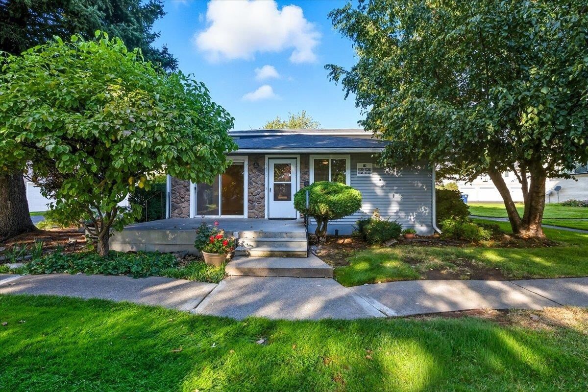 Property Photo:  4410 S Sheri Ct 4410  WA 99223 