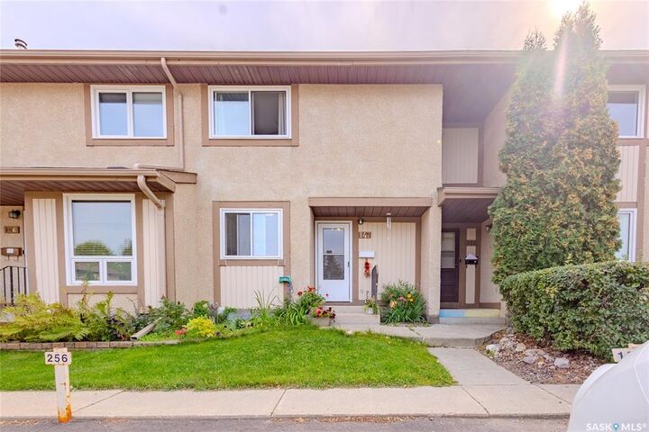 Property Photo:  1128 McKercher Drive 147  SK S7H 4Y7 