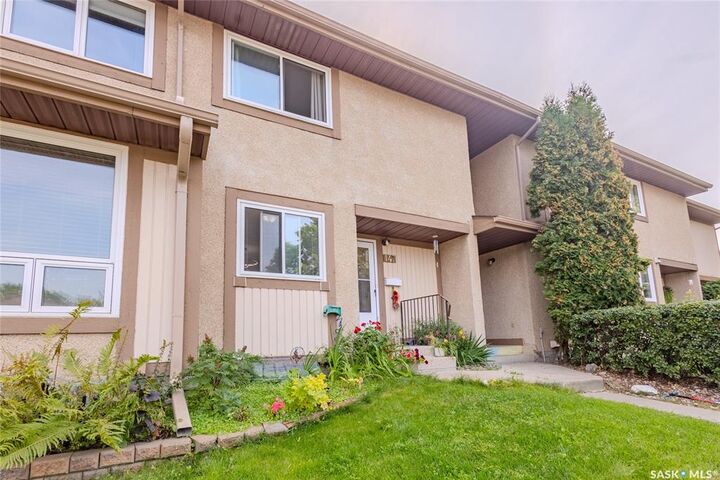 Property Photo: 1128 McKercher Drive 147 SK S7H 4Y7