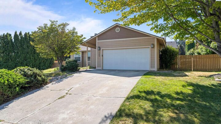 Property Photo: 1503 W 46th Ave WA 99337
