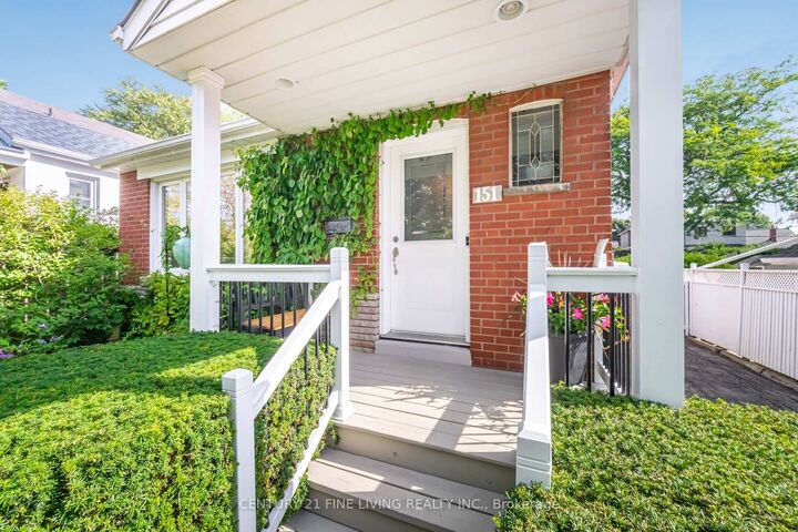 Property Photo:  151 Brooklawn Avenue  ON M1M 2P8 