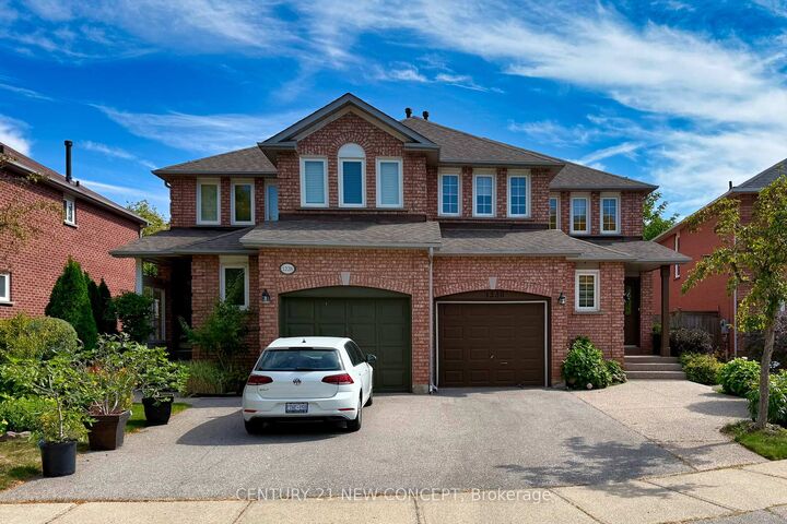 Property Photo: 1230 Old Oak Drive ON L6M 3K6