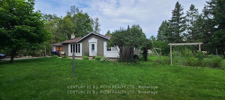 Property Photo:  890 Lebanon Drive  ON L9S 2C4 