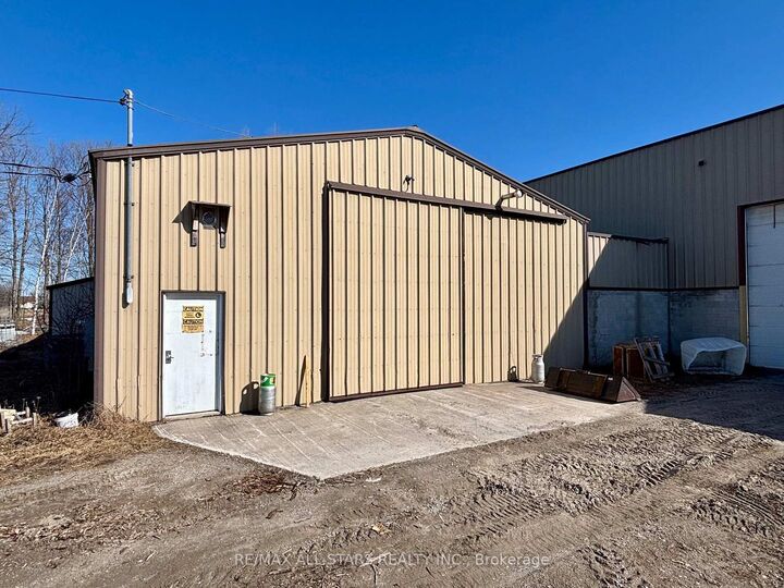 Property Photo: 542 Portage Road ON K0M 1B0