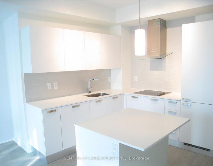 Property Photo:  9 Bogert Avenue 1509  ON M2N 0H3