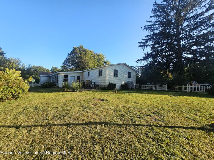 Property Photo:  19 Rivenburg  NY 12534 