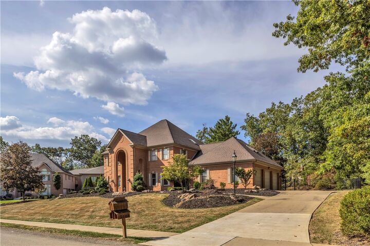 Property Photo:  2109 Chablis Ct  PA 15044 
