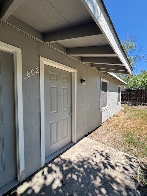 Property Photo:  1802 W Avenue H Avenue C  TX 76504 