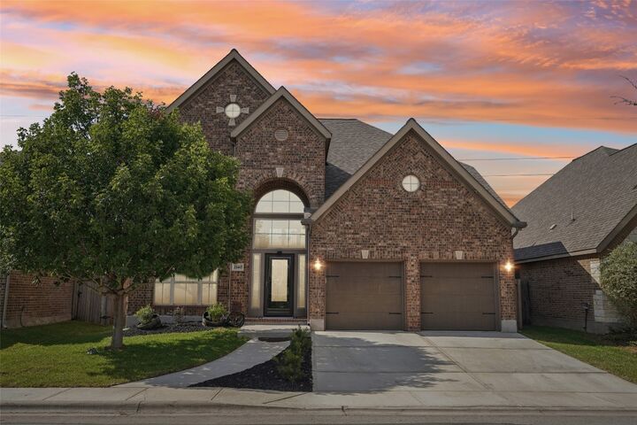 Property Photo:  2140 Pioneer Pass  TX 78155 