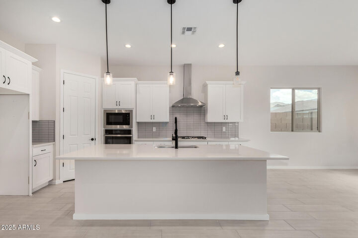 Property Photo: 4819 W Capistrano Avenue AZ 85339