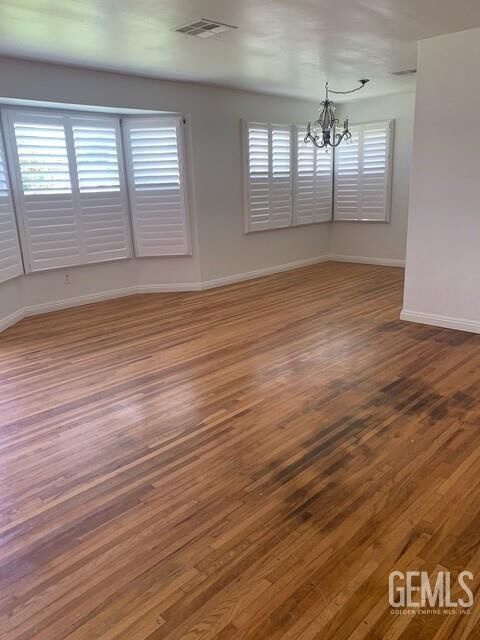 Property Photo:  2701 Truxtun Avenue  CA 93301 