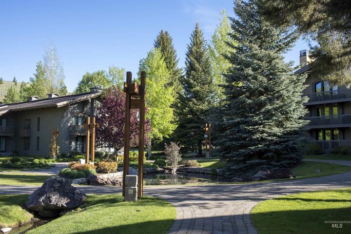 Property Photo: 846 Lodge Ii Apartments Drive ID 83353