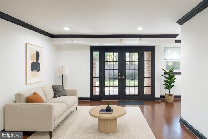 7096 Spring Garden Drive Tl1  Springfield VA 22150 photo