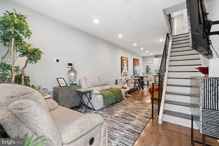 2607 Tulip Street  Philadelphia PA 19125 photo