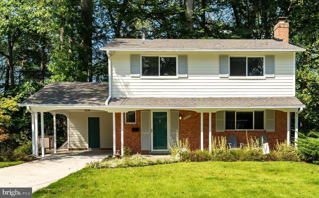 Property Photo: 8405 Thames Street VA 22151