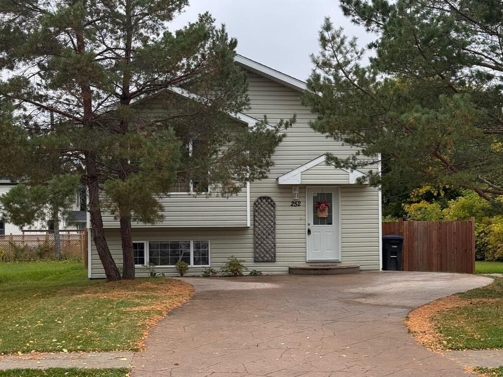 Photo de la propriété: 252 Home Street MB R5G 0E5