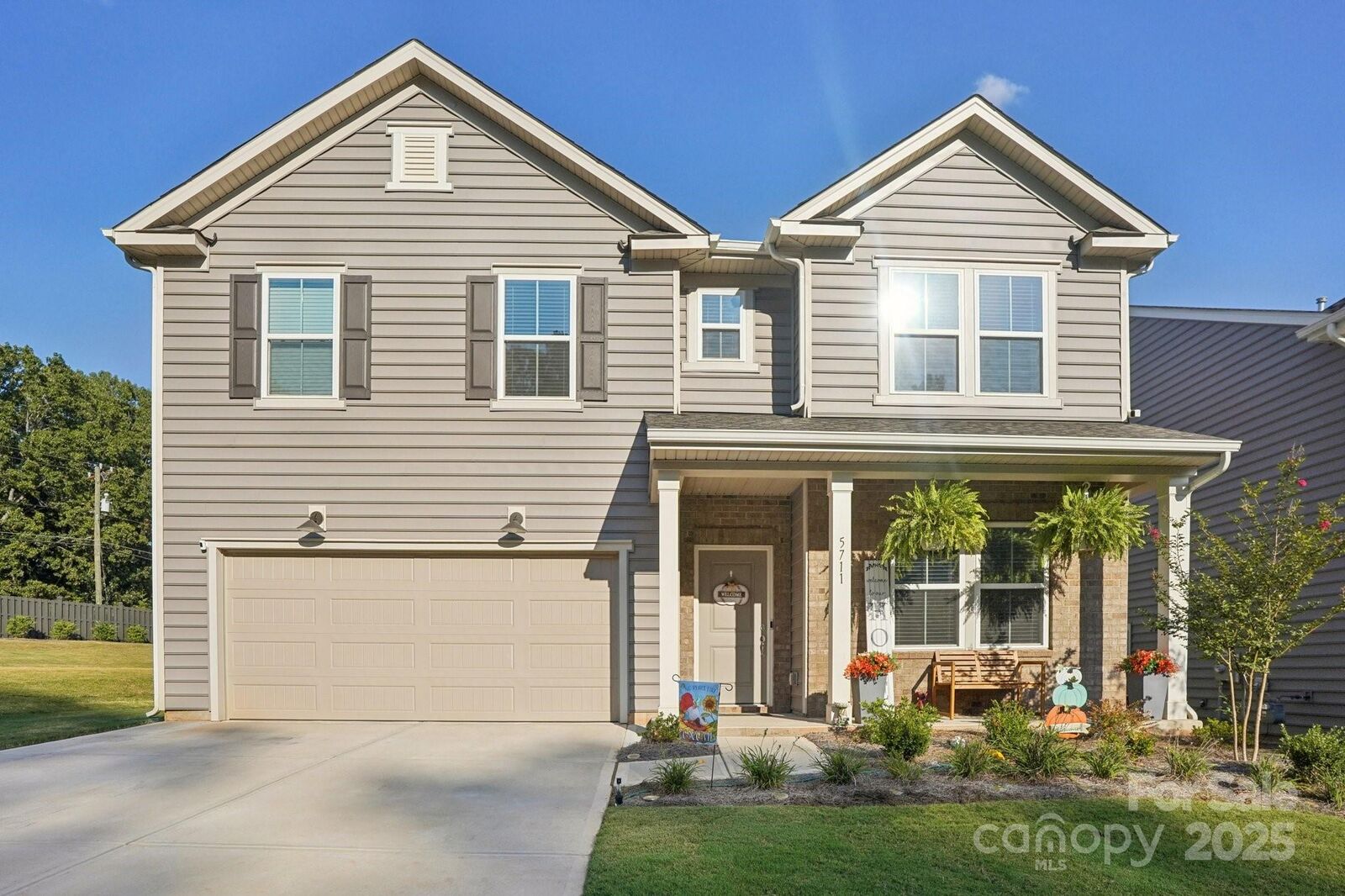 Property Photo:  5711 Stewarts Landing Road  NC 28215 