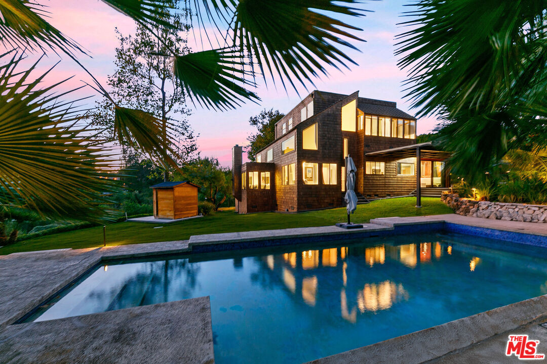 Property Photo:  6649 Zumirez Dr  CA 90265 
