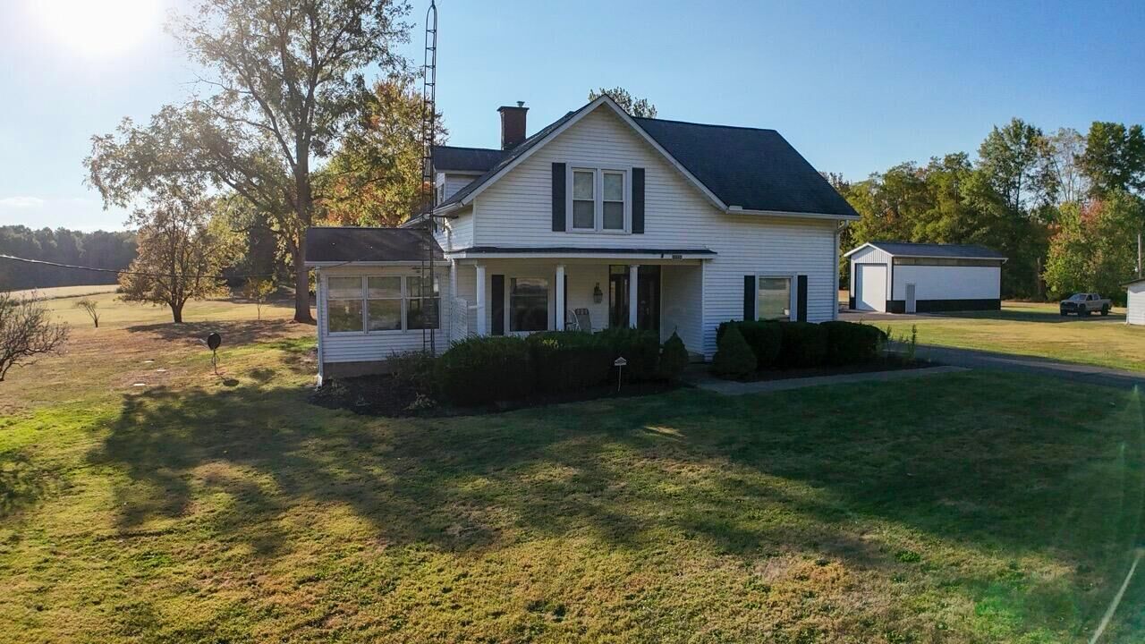 Property Photo: 3310 State Route 61 OH 43315