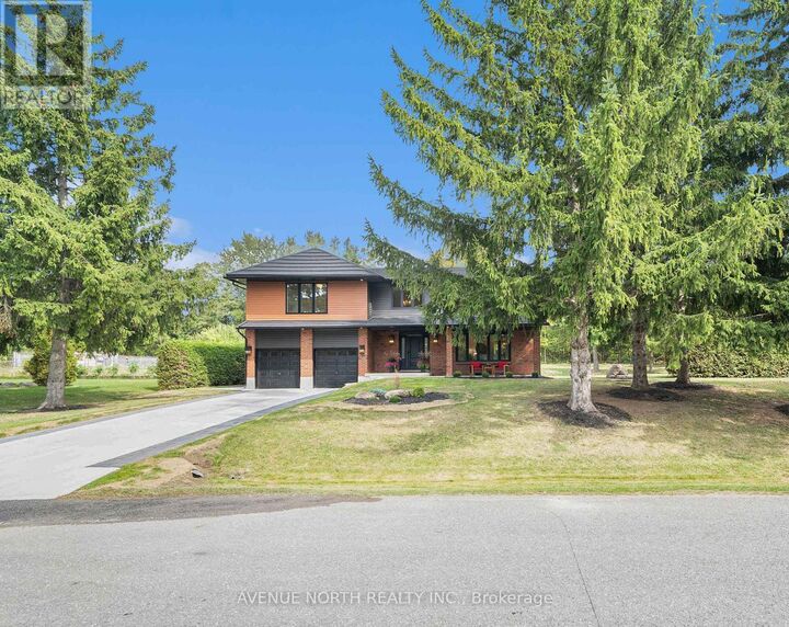 Property Photo: 19 Newland Drive ON K2J 3Z8
