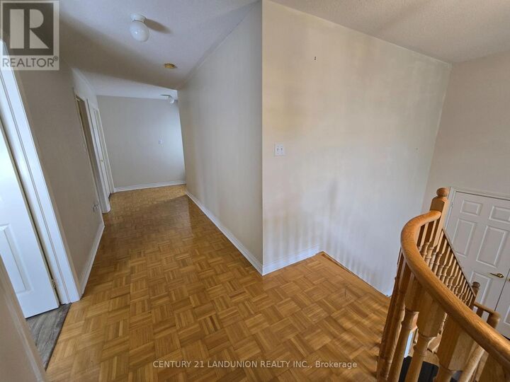 Property Photo:  15 Annina Crescent 2 Rms  ON L3R 4S4 
