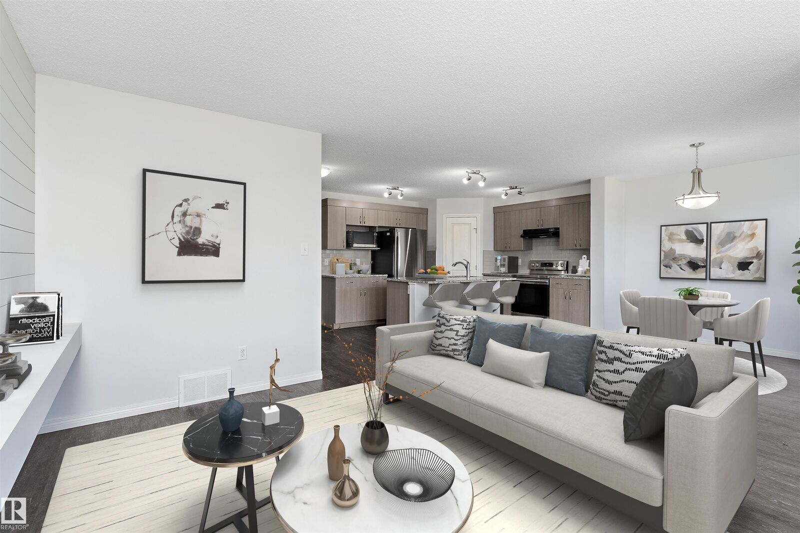 Property Photo: 17135 38 Street NW AB T5Z 3R7