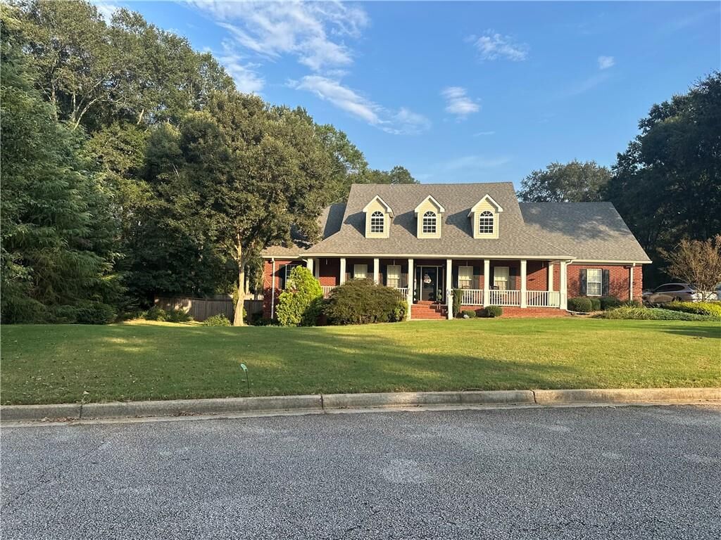 Property Photo:  1102 Sequoia Trail  GA 30252 