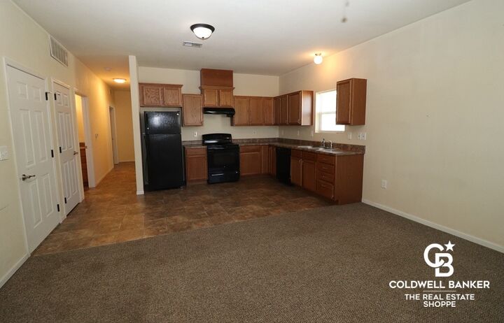 Property Photo:  907 N Sunflower Lane  KS 67880 