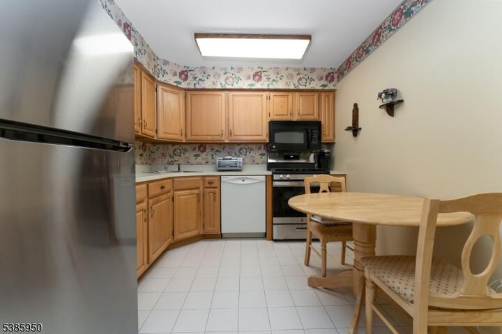 Property Photo:  5114 Austin Ct 14  NJ 07840 