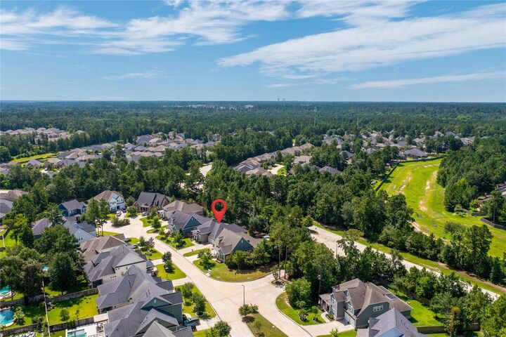 Property Photo:  124 Mallard Creek Court  TX 77316 
