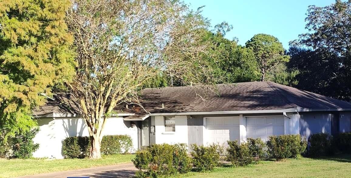 Property Photo: 5003 Apple Springs Drive TX 77584