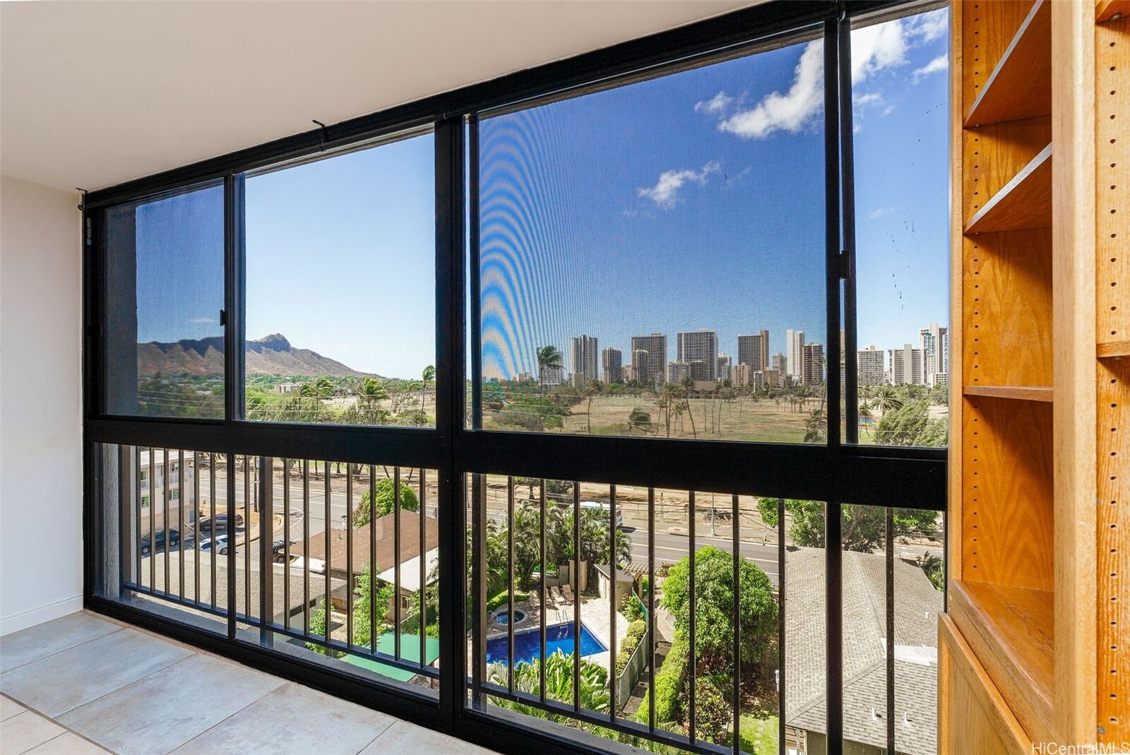 Property Photo: 2916 Date Street 6E HI 96816