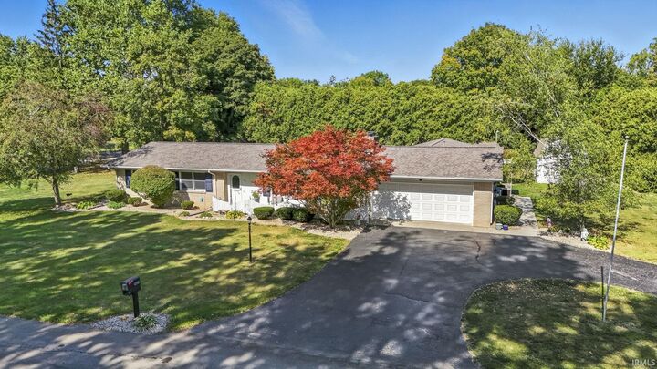 Property Photo: 920 Ranch Road IN 46714