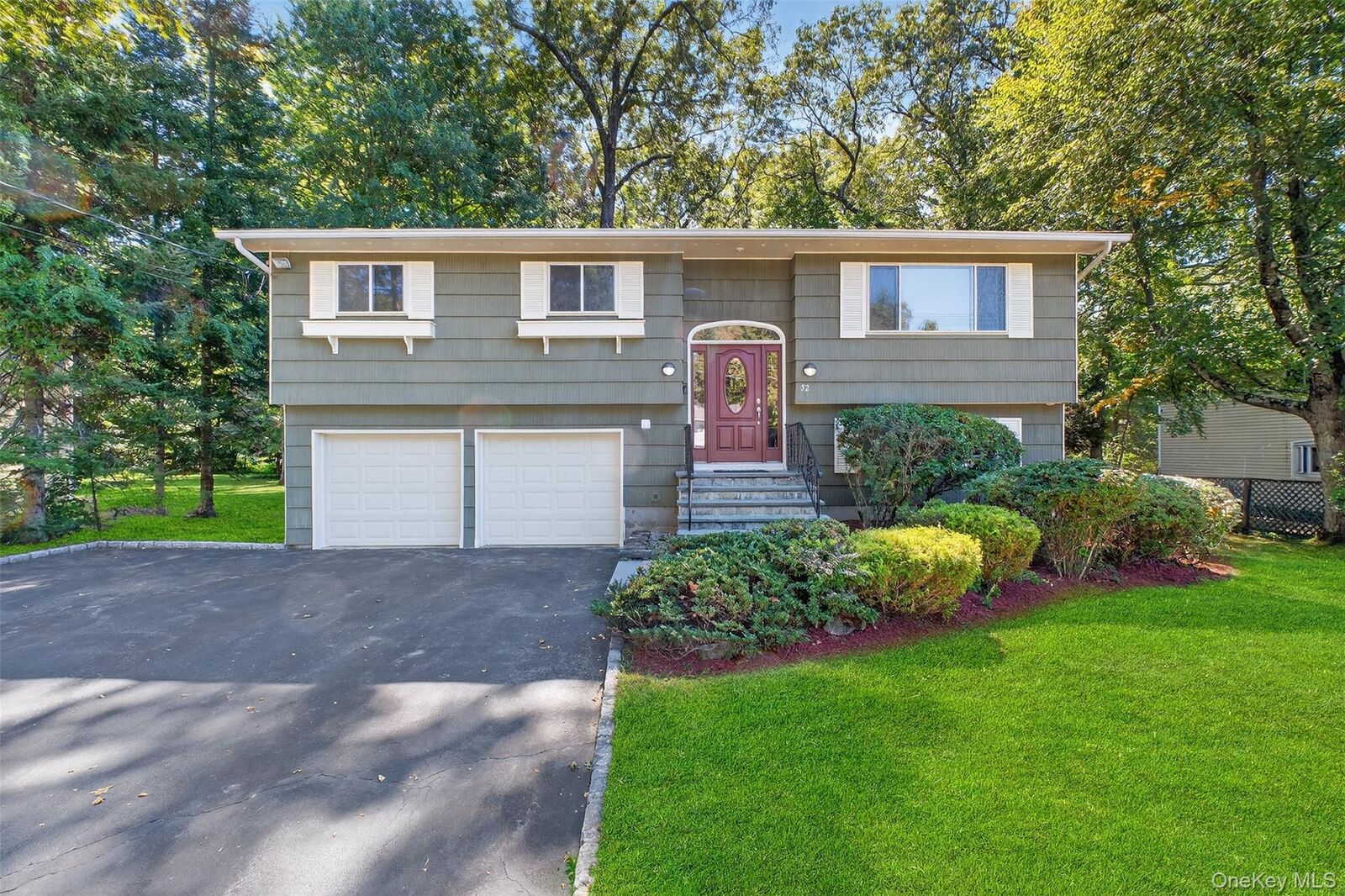 Property Photo:  52 Winthrop Drive  NY 10567 
