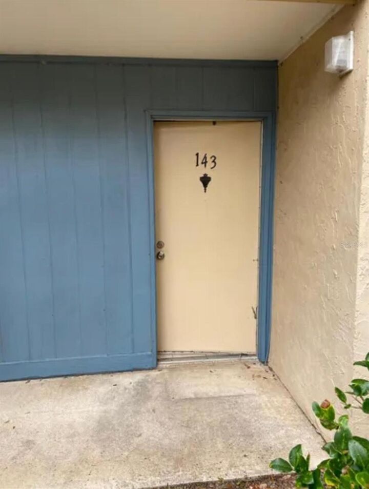 Property Photo:  2811 SW Archer Road R143  FL 32608 