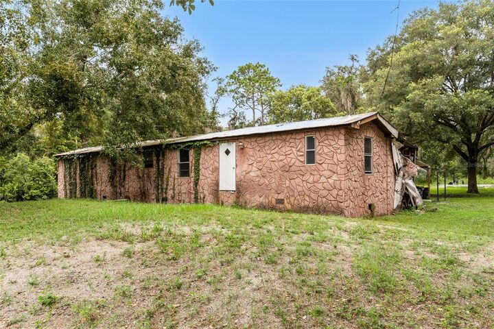 Property Photo:  205 Wildlife Trail  FL 33809 
