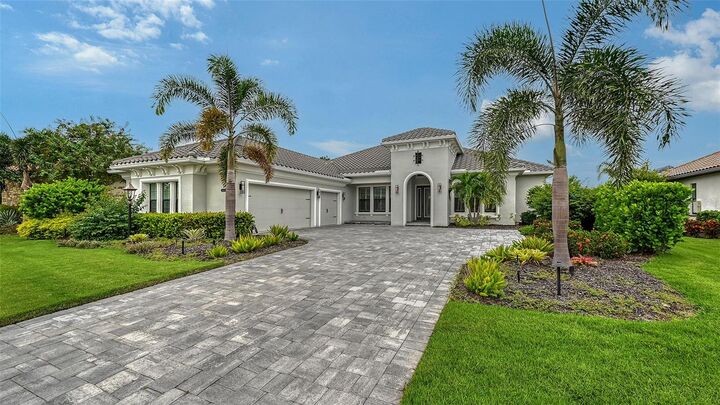 Property Photo: 16609 Berwick Terrace FL 34202