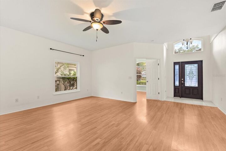 Property Photo:  471 Augustine Court  FL 32765