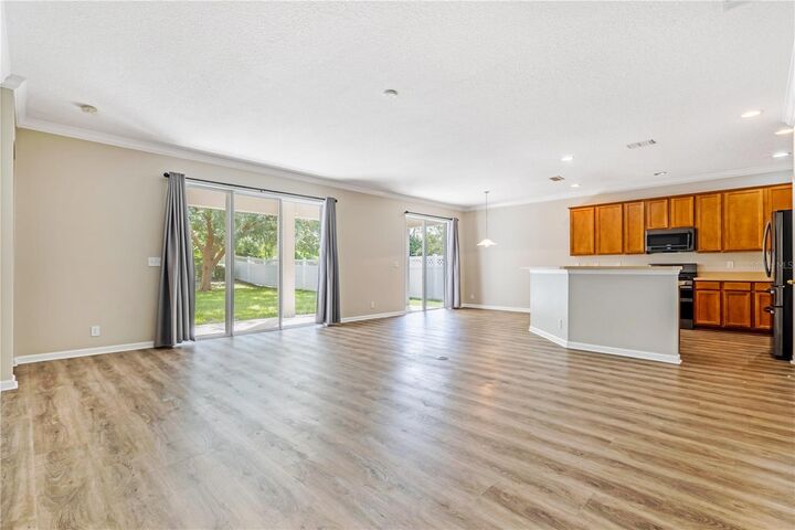 Property Photo:  313 Ravenshill Way  FL 32724 