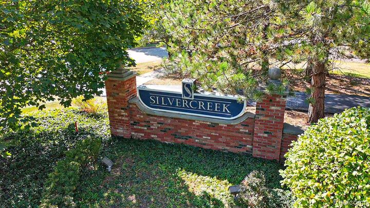 Property Photo:  3579 Oakmonte Boulevard  MI 48306 4790 