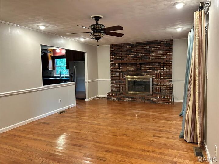 Property Photo:  209 Hawthorne Drive  MO 63640 