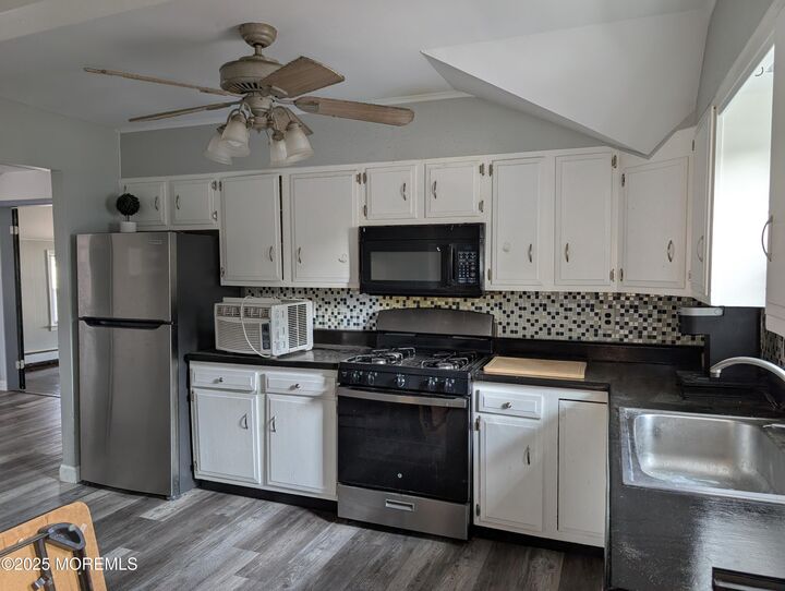 164 Port Monmouth Road B  Keansburg NJ 07734 photo