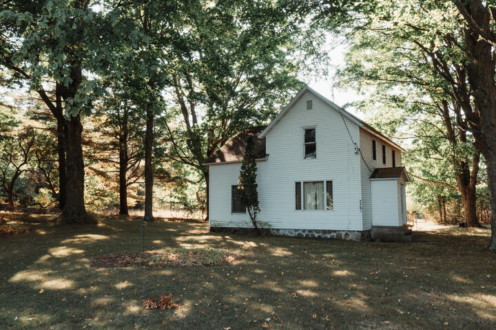 Property Photo:  7761 W Fox Road  MI 49436 
