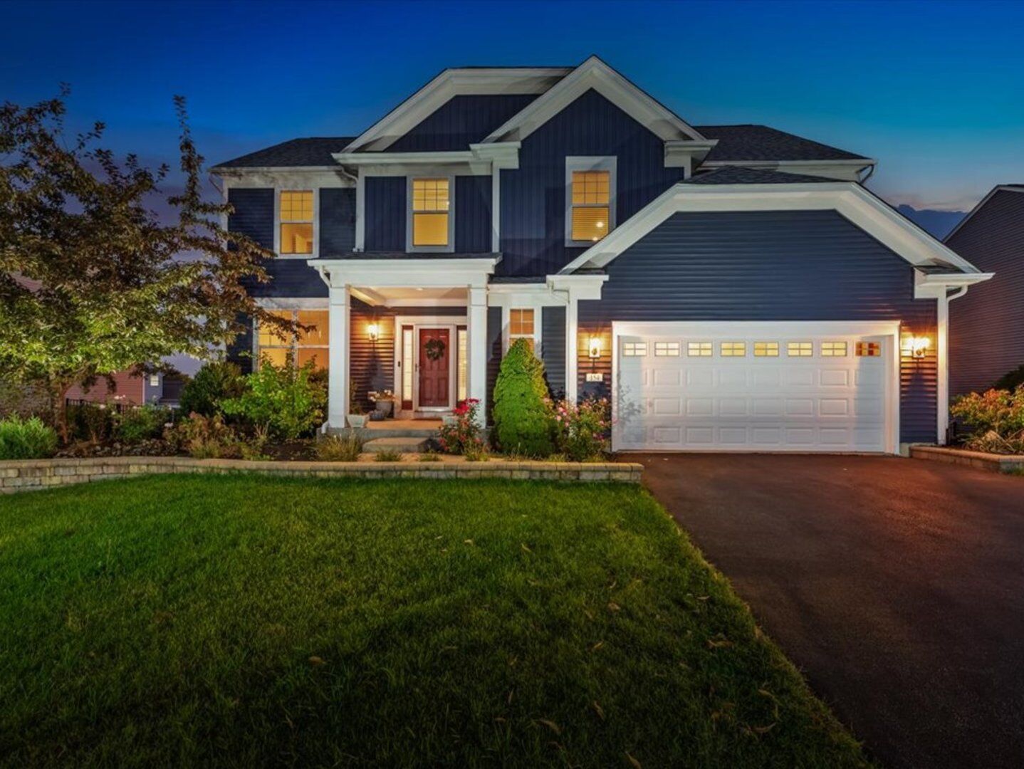 Property Photo:  154 Chapin Way  IL 60543 