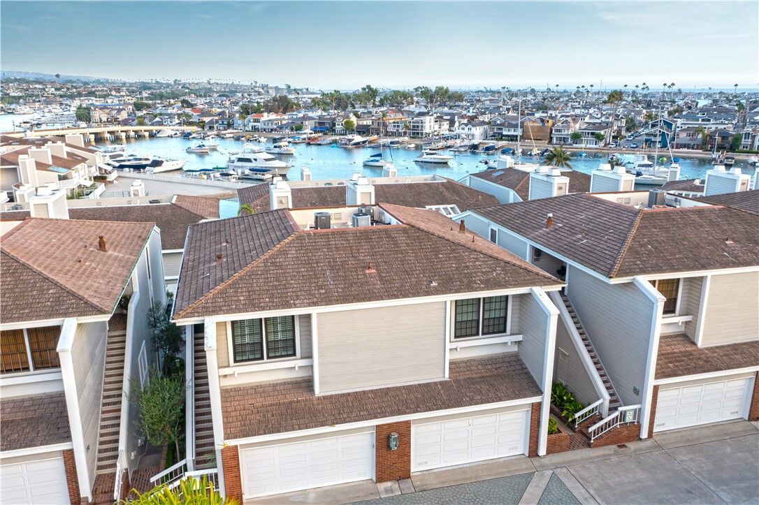 Property Photo:  990 Bayside  CA 92660 