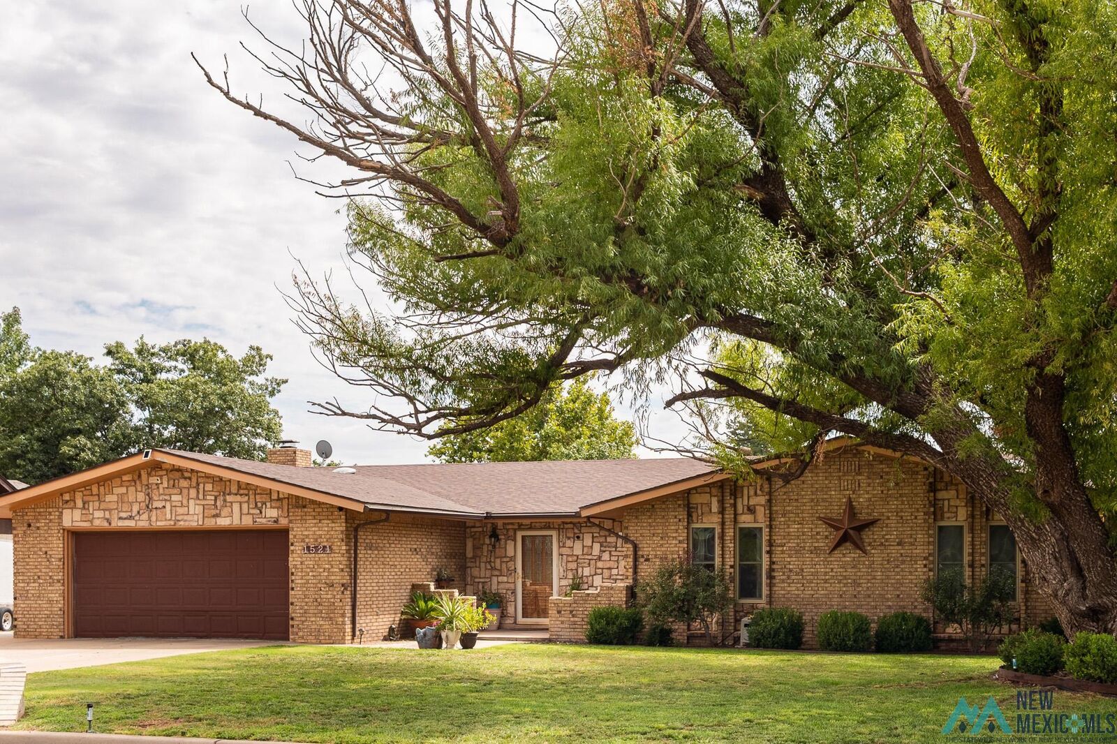 Property Photo:  1521 Fairway Terrace  NM 88101 