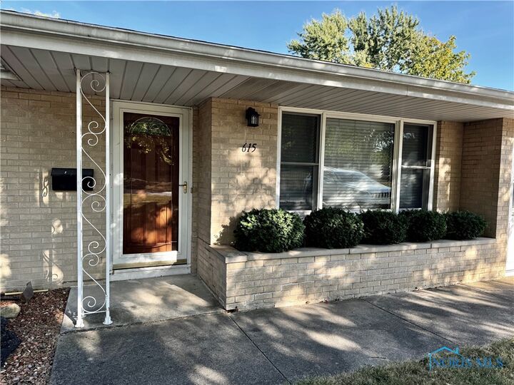 Property Photo: 615 S Portland Street OH 43506