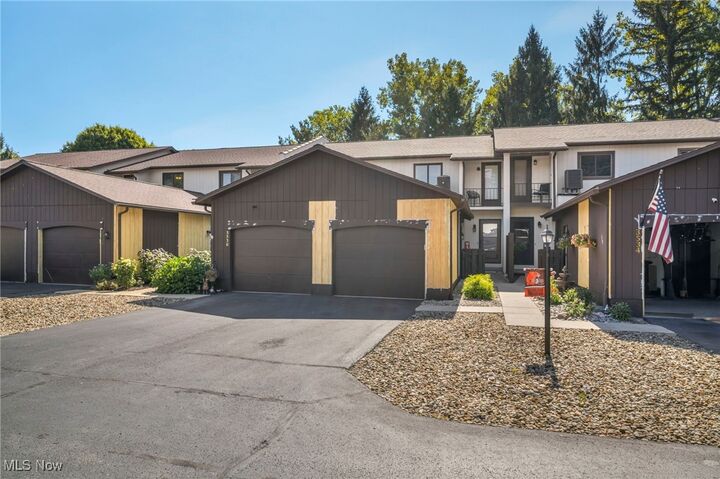 Property Photo:  3532 Villa Casa Court  OH 44212 