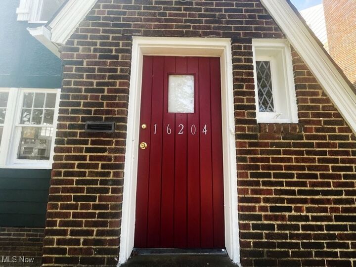 Property Photo: 16204 Invermere Avenue OH 44128